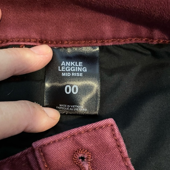 COPY - Women’s Express Leggings Jeans - Picture 5 of 6